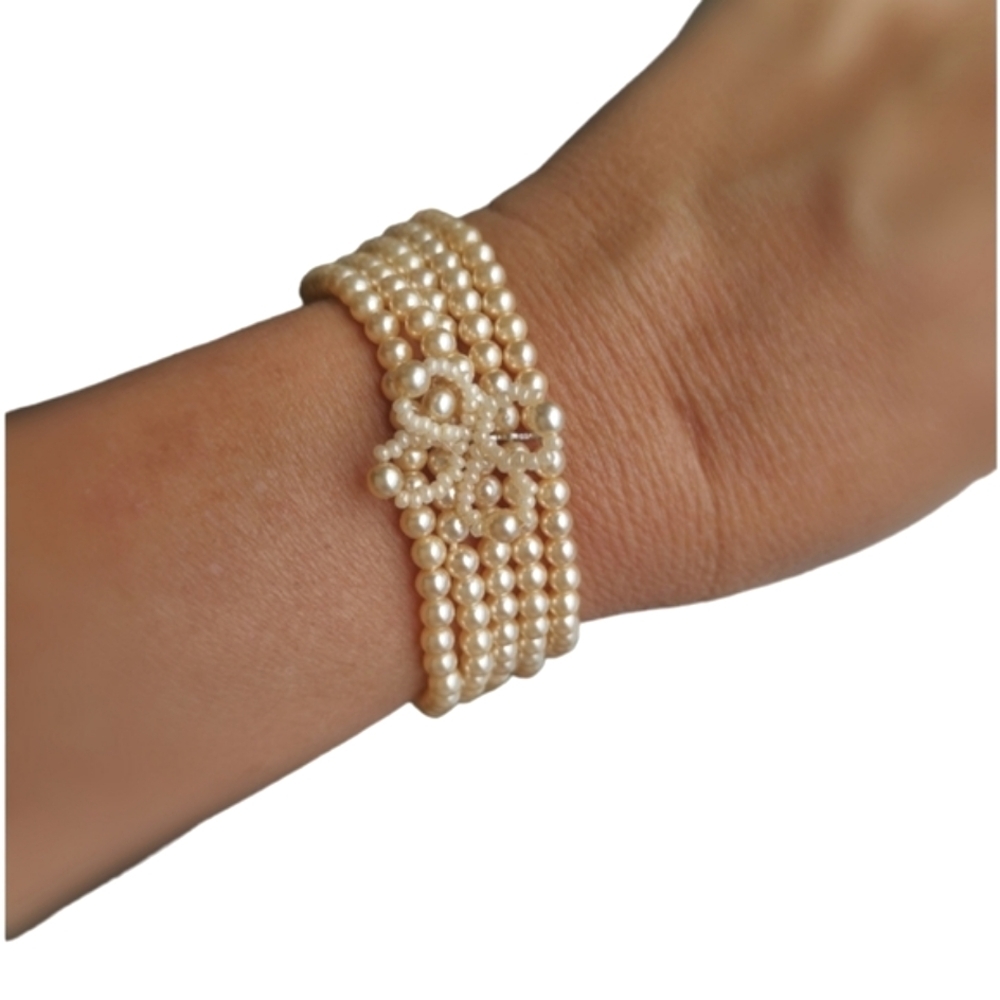 Vintage Czech Cream pearl  cuff bracelet stretch